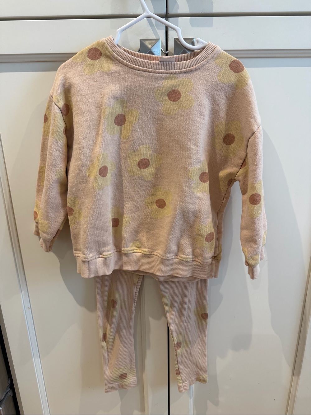 Zara 2-3t peach pattern Dot Sweatshirt & Leggings